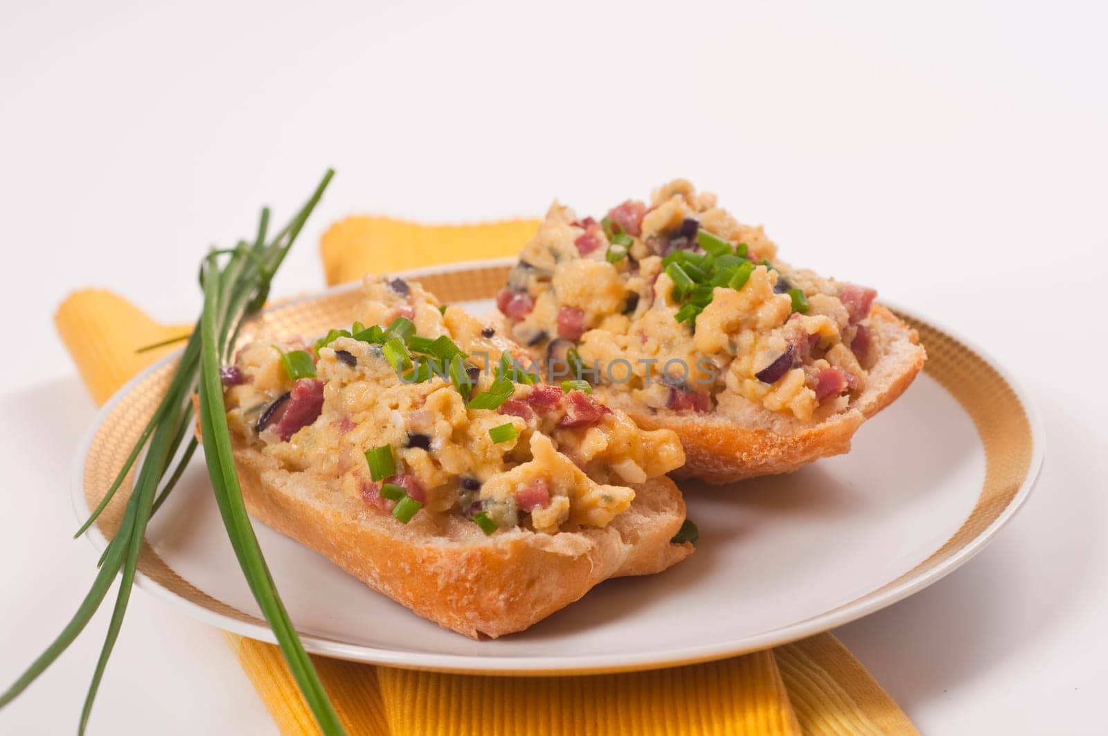 Rolls with scrambled eggs
