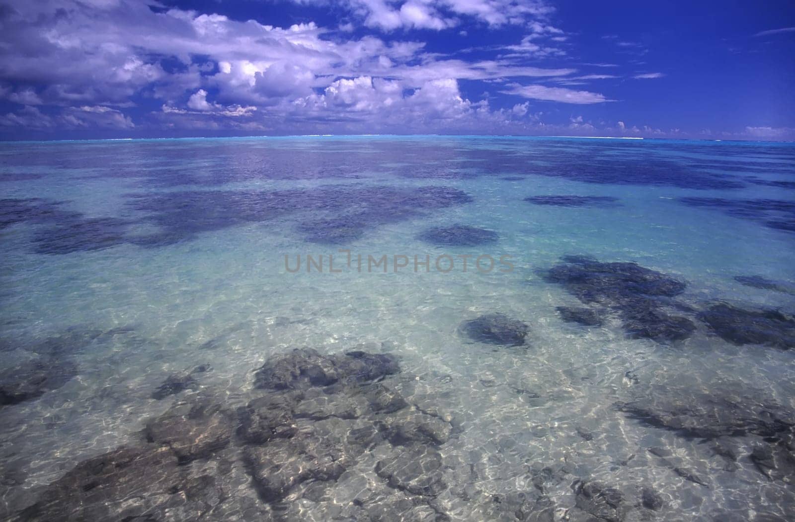 The crystal clear lagoon on the island of Moorea - French Polynesia.