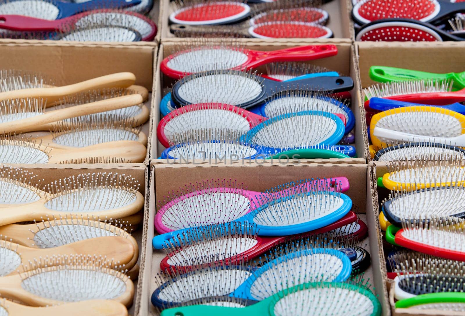 Different types of hairbrushes .