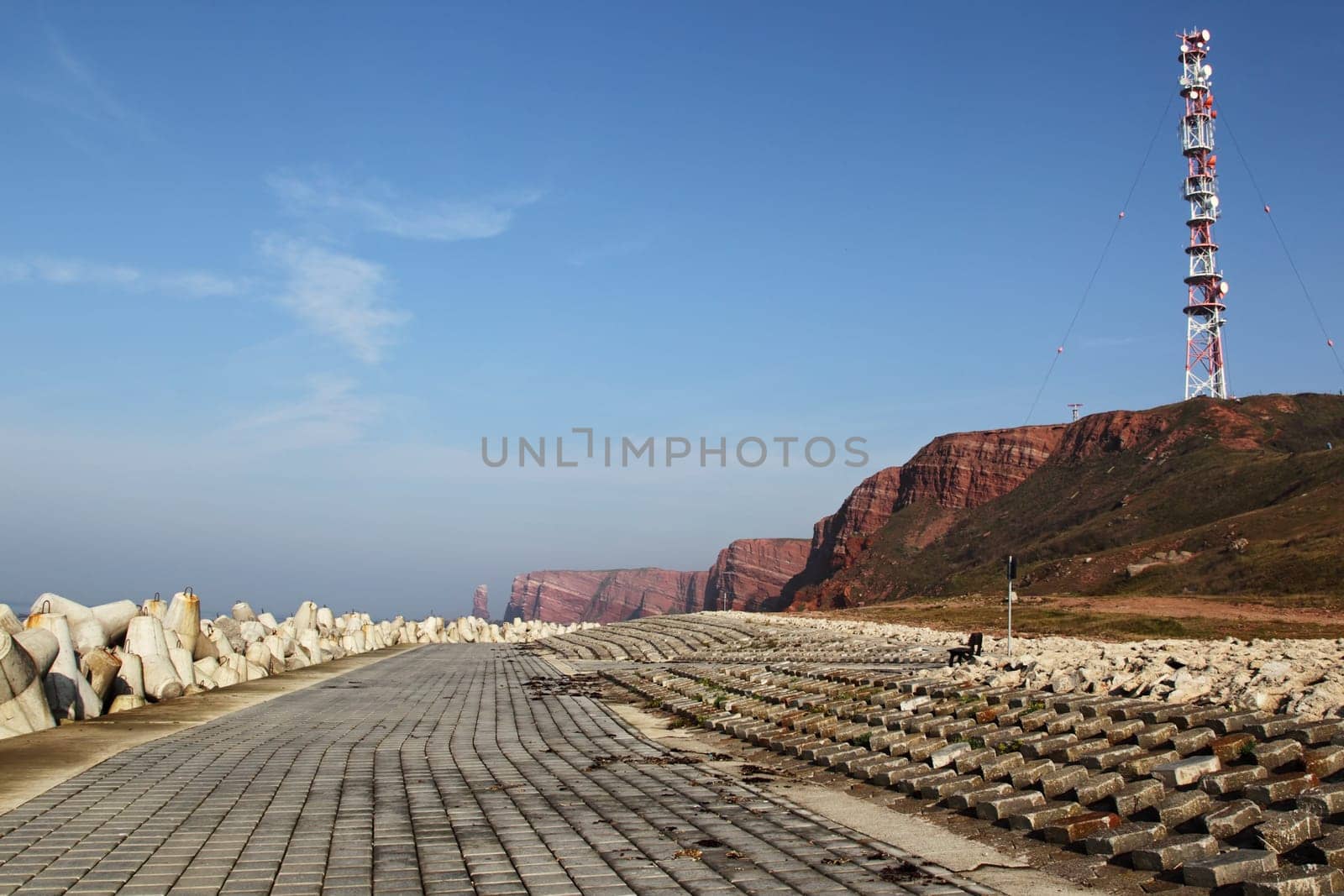 Cliffs of Heligoland with radio tower and the Lange Anna in the background