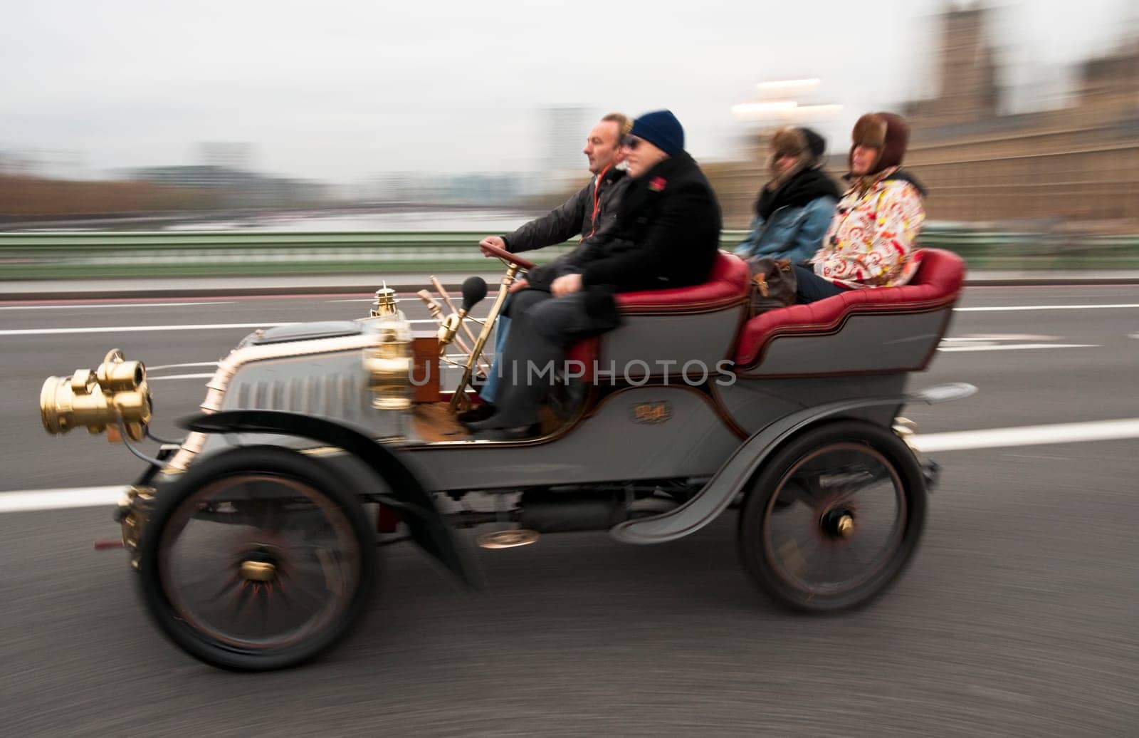 London to Brighton Veteran Car Run 2011, Westminster Bridge
