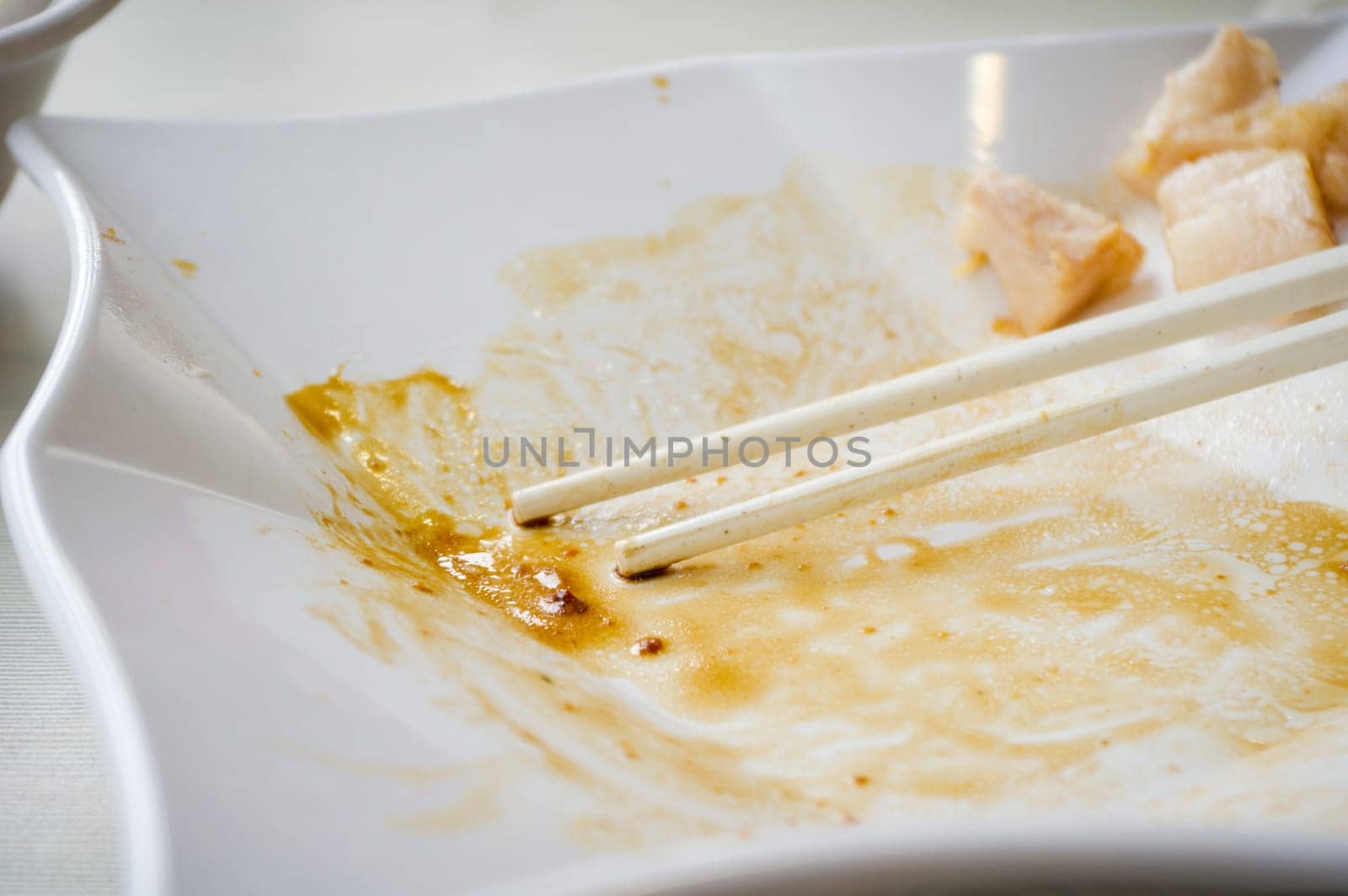 clean plate with chop stick.