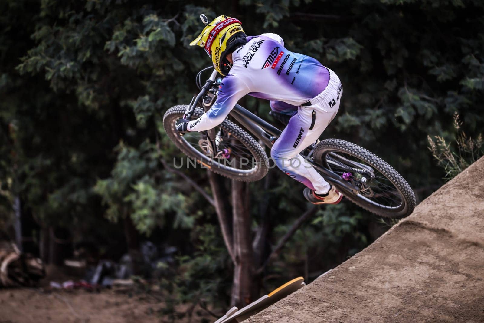 MAYDENA, AUSTRALIA - FEBRUARY 08: Sebastian HOLGUIN of Colombia competes in the finals of Red Bull Hardline Tasmania on February 8, 2025 in Maydena, Australia.