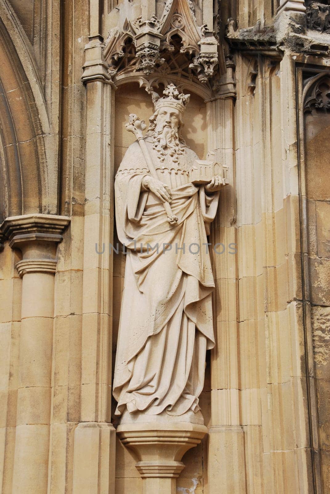 famous entrance of Gloucester Cathedral with sculpture, England (United Kingdom)