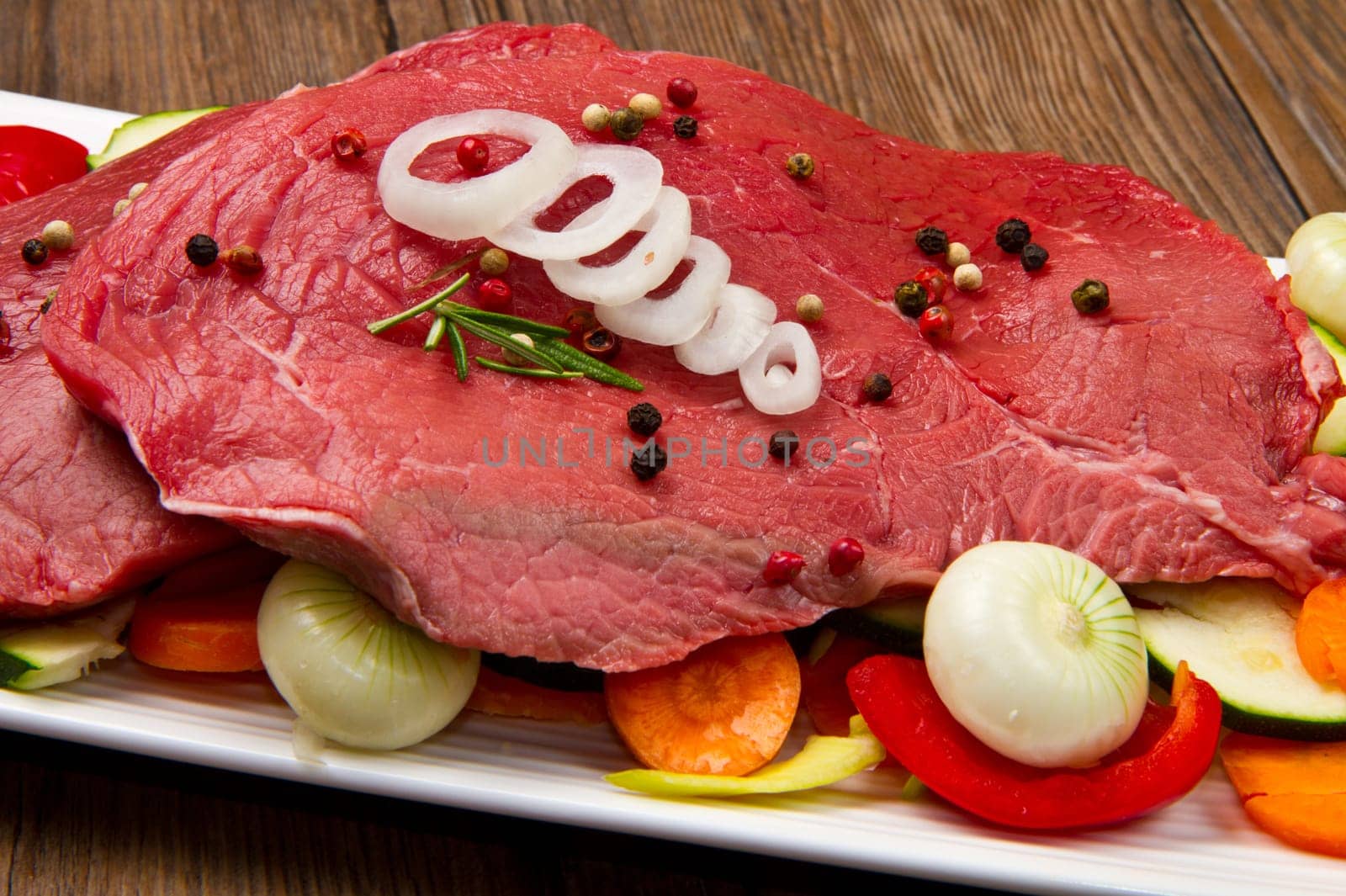 veal fillet with fresh vegetables