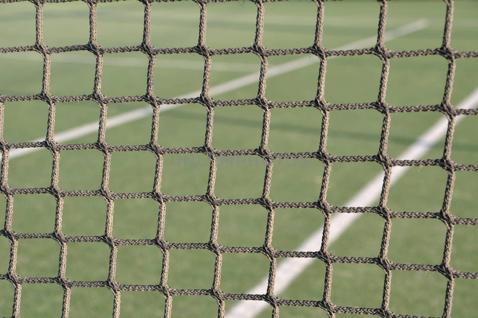 green outdoor tennis court net (background)