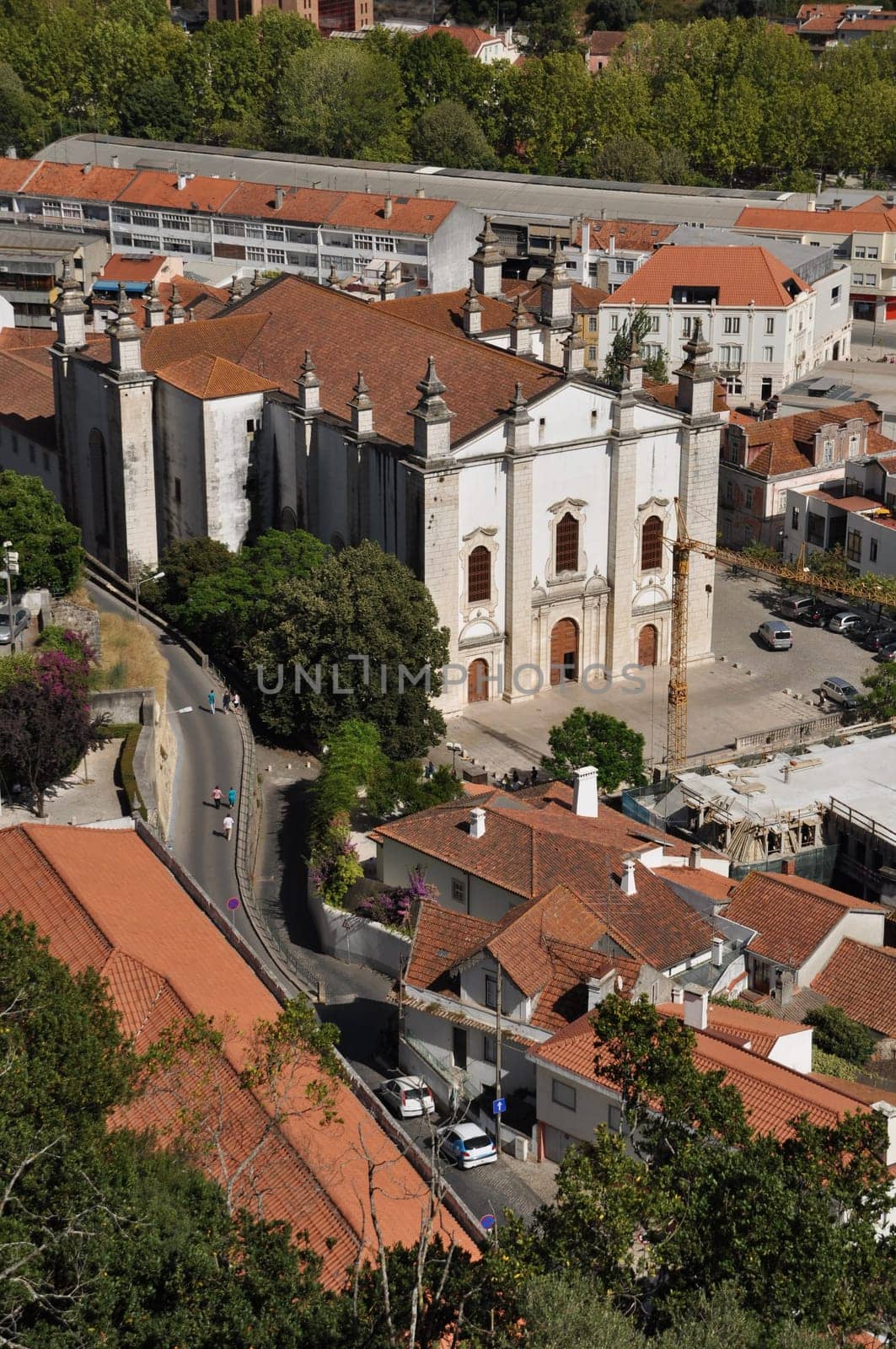 Leiria Sé cathedral (from the XVI century) and cityscape view of Leiria, Portugal (blue sky)