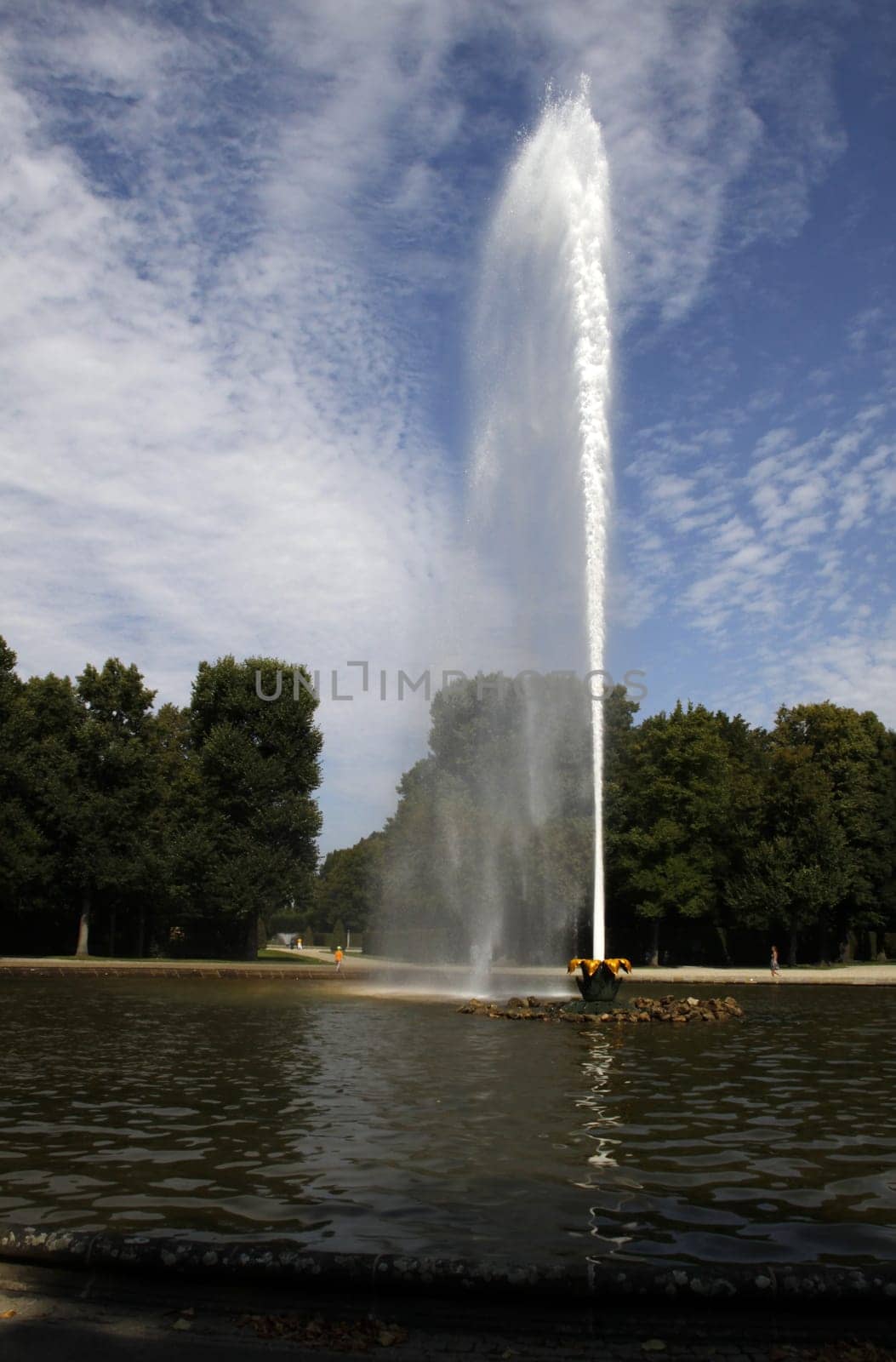 Large fountain in Hanover-Herrenhausen