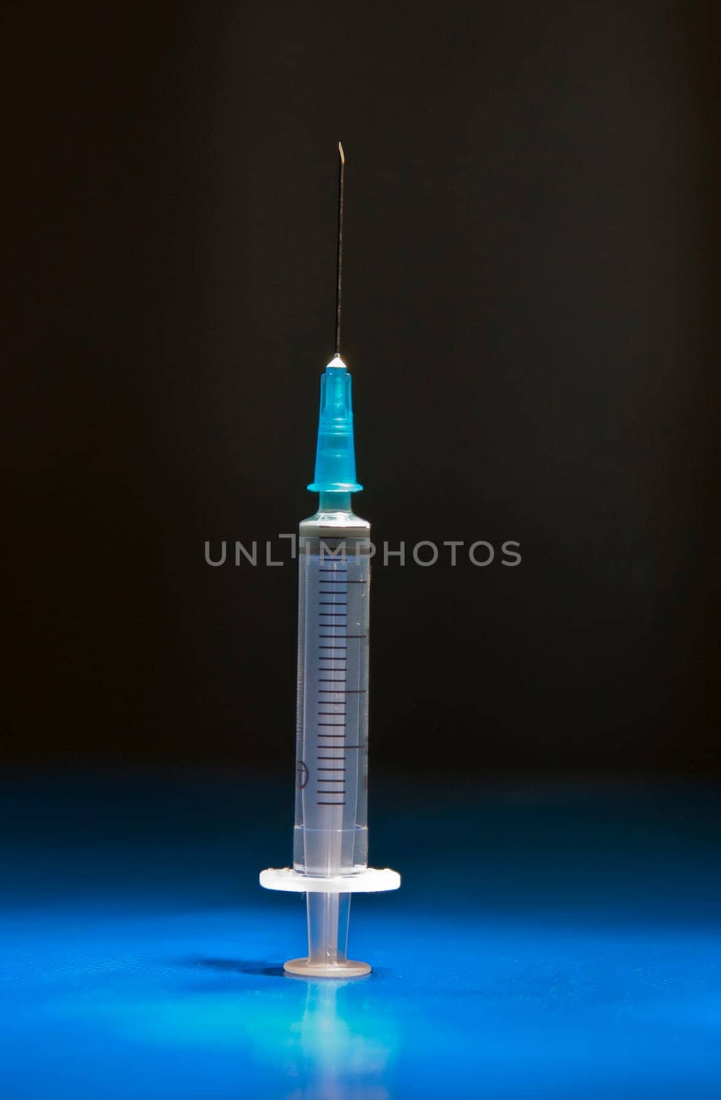 Ready and isolated medical syringe standing head up