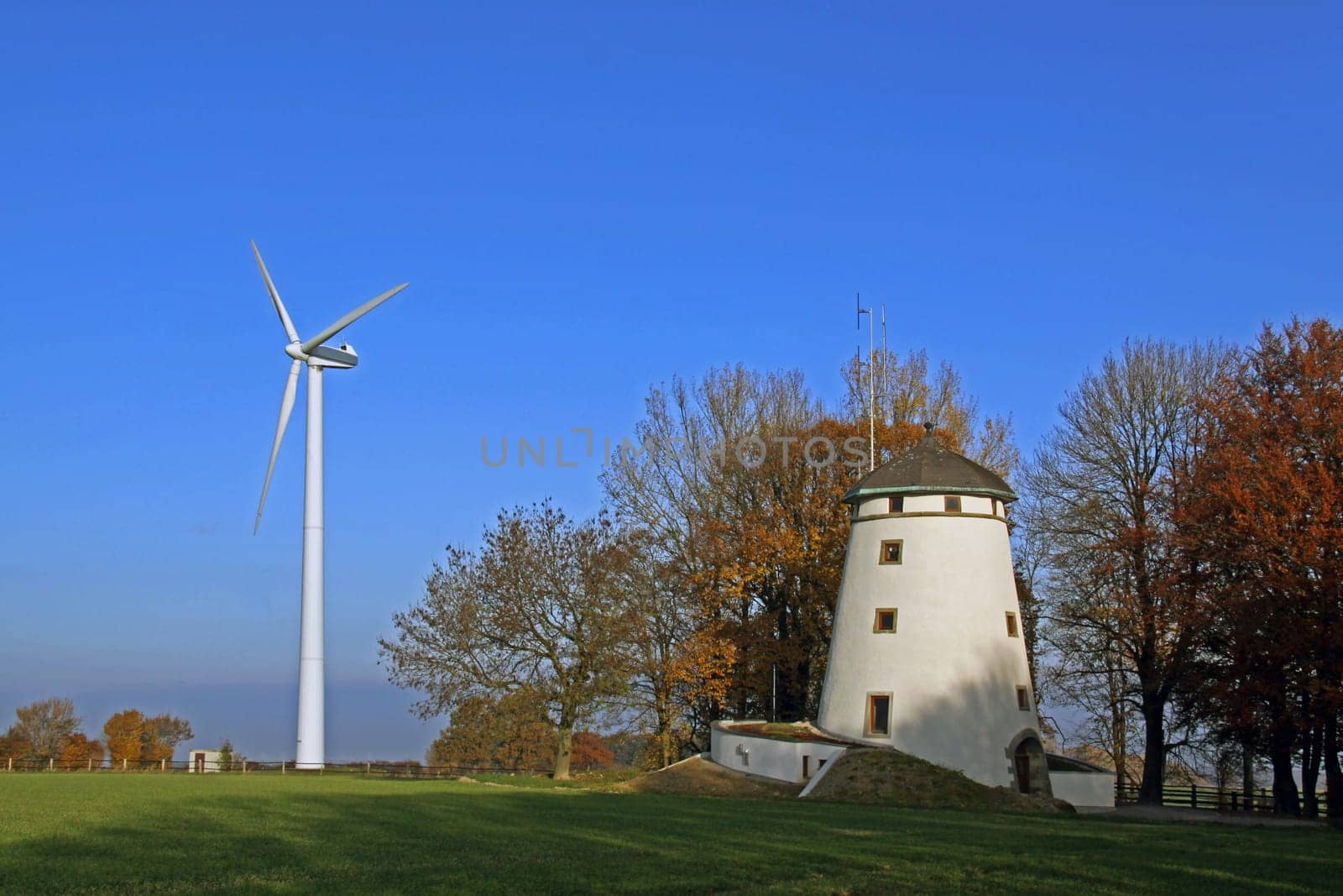 The highest elevation of the Haarstrang (a ridge on the southern edge of the Westphalian Bight) is the Spitze Warte near Rüthen at 391 m.