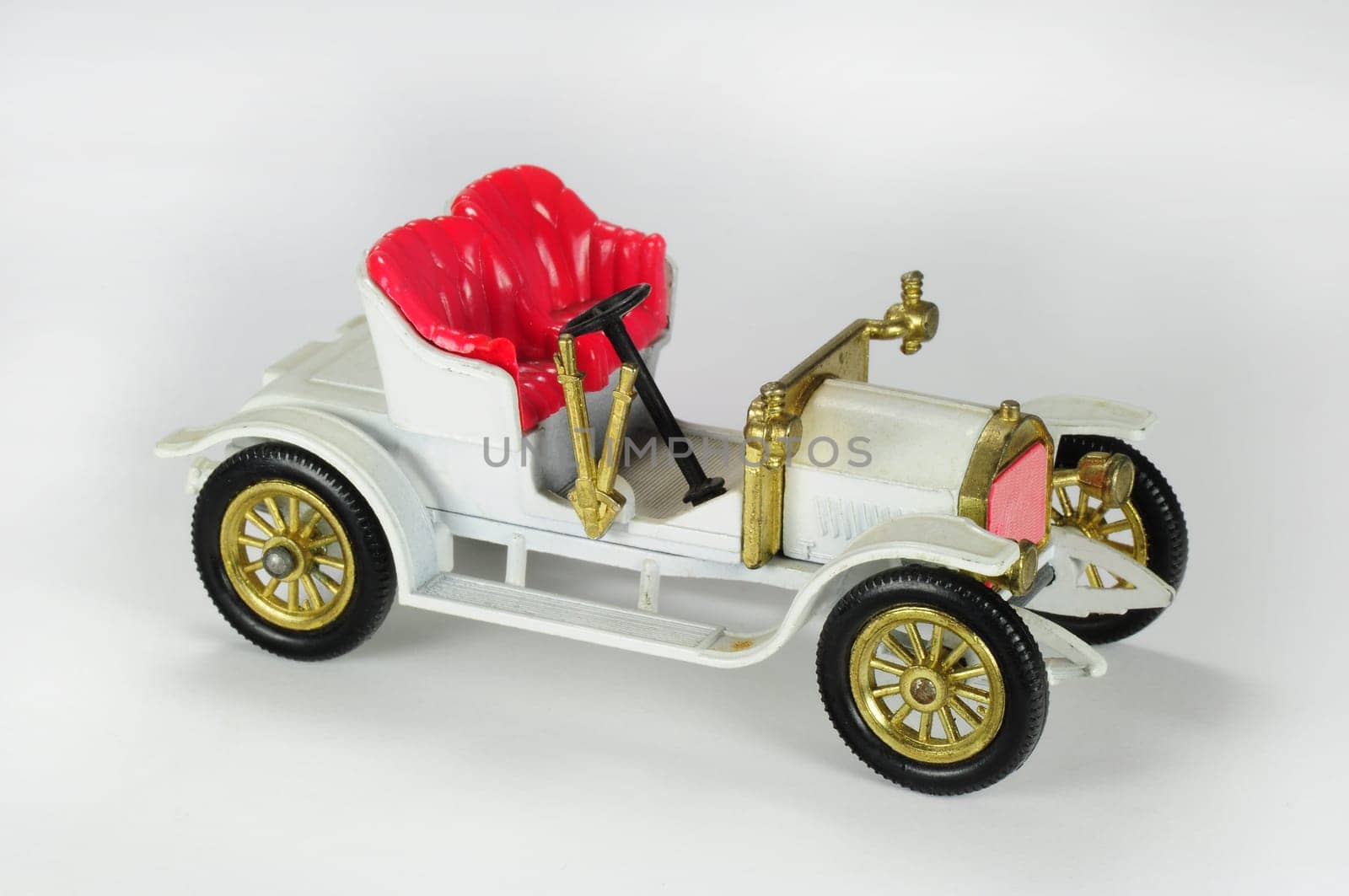 Toy car