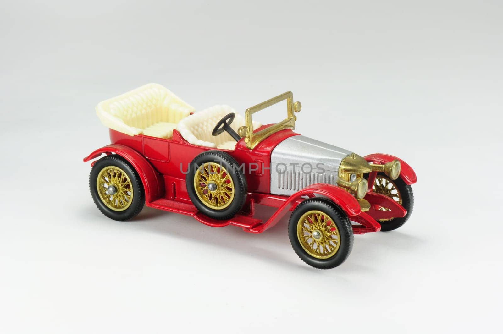 Toy car