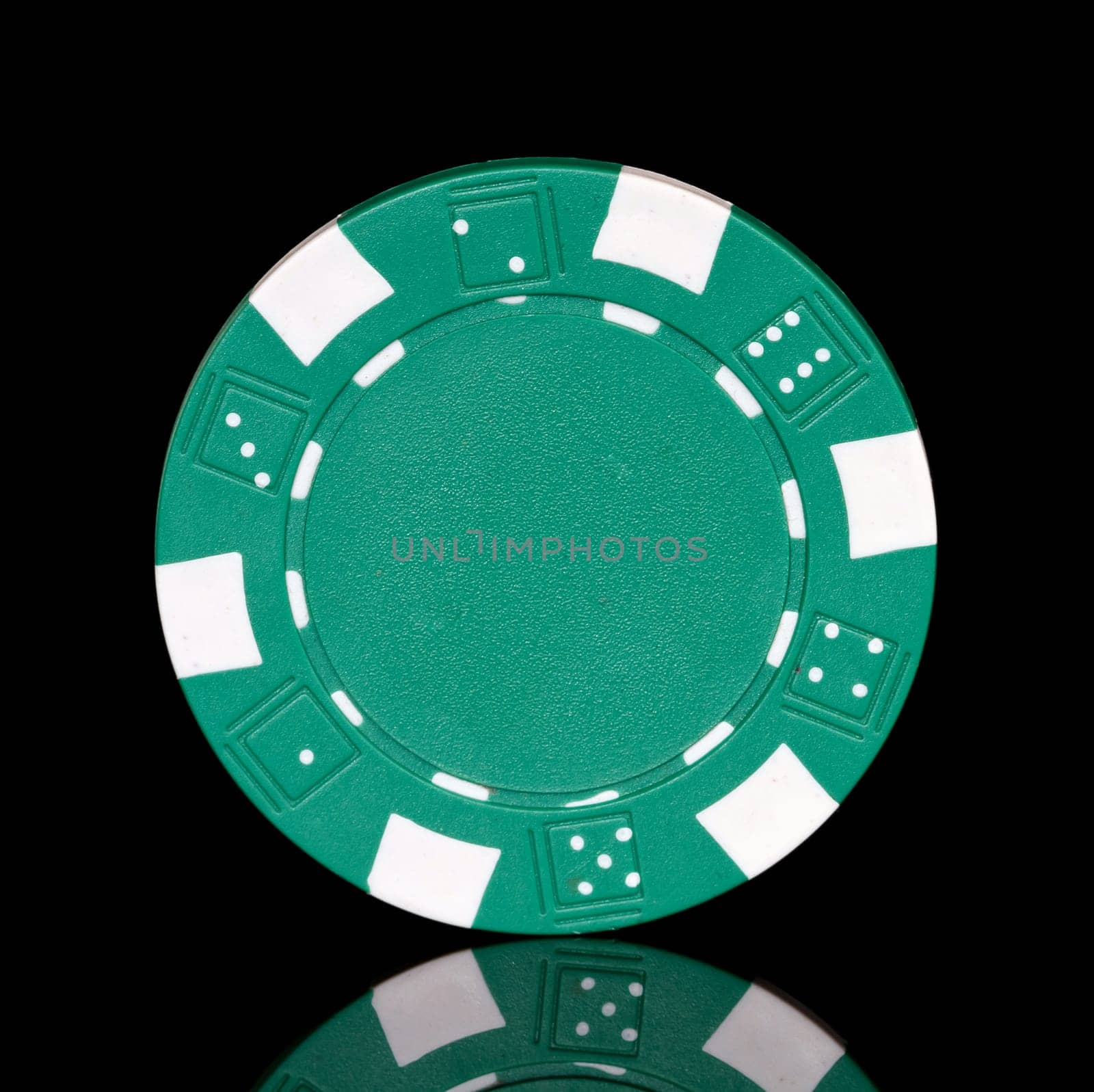 green poker chip