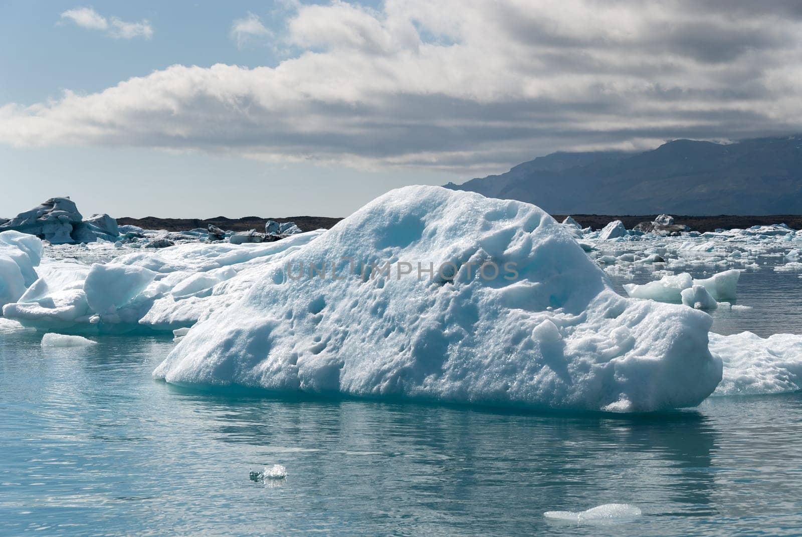 icebergs on the Jokulsarlon lake in Iceland