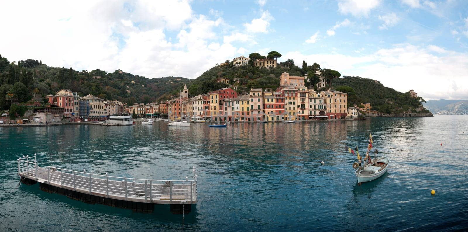 overview of the famous village of Portofino