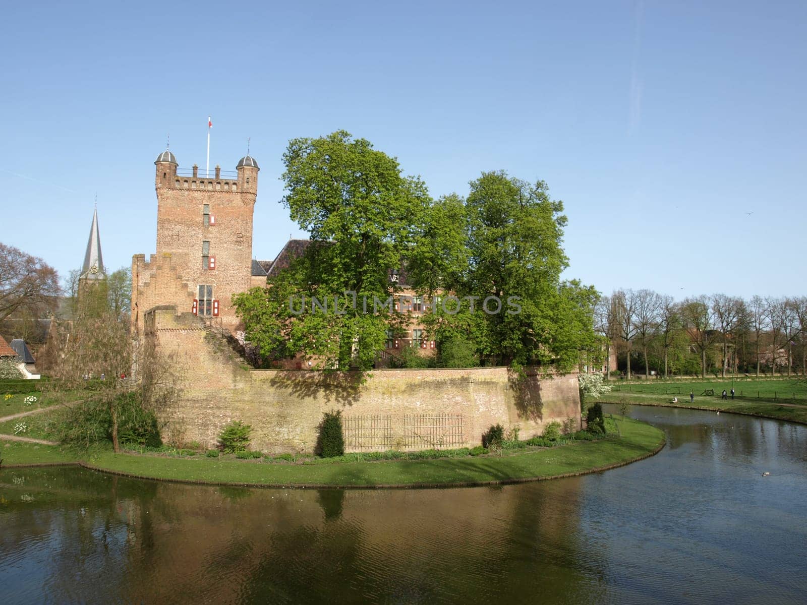 Huis-Bergh Castle