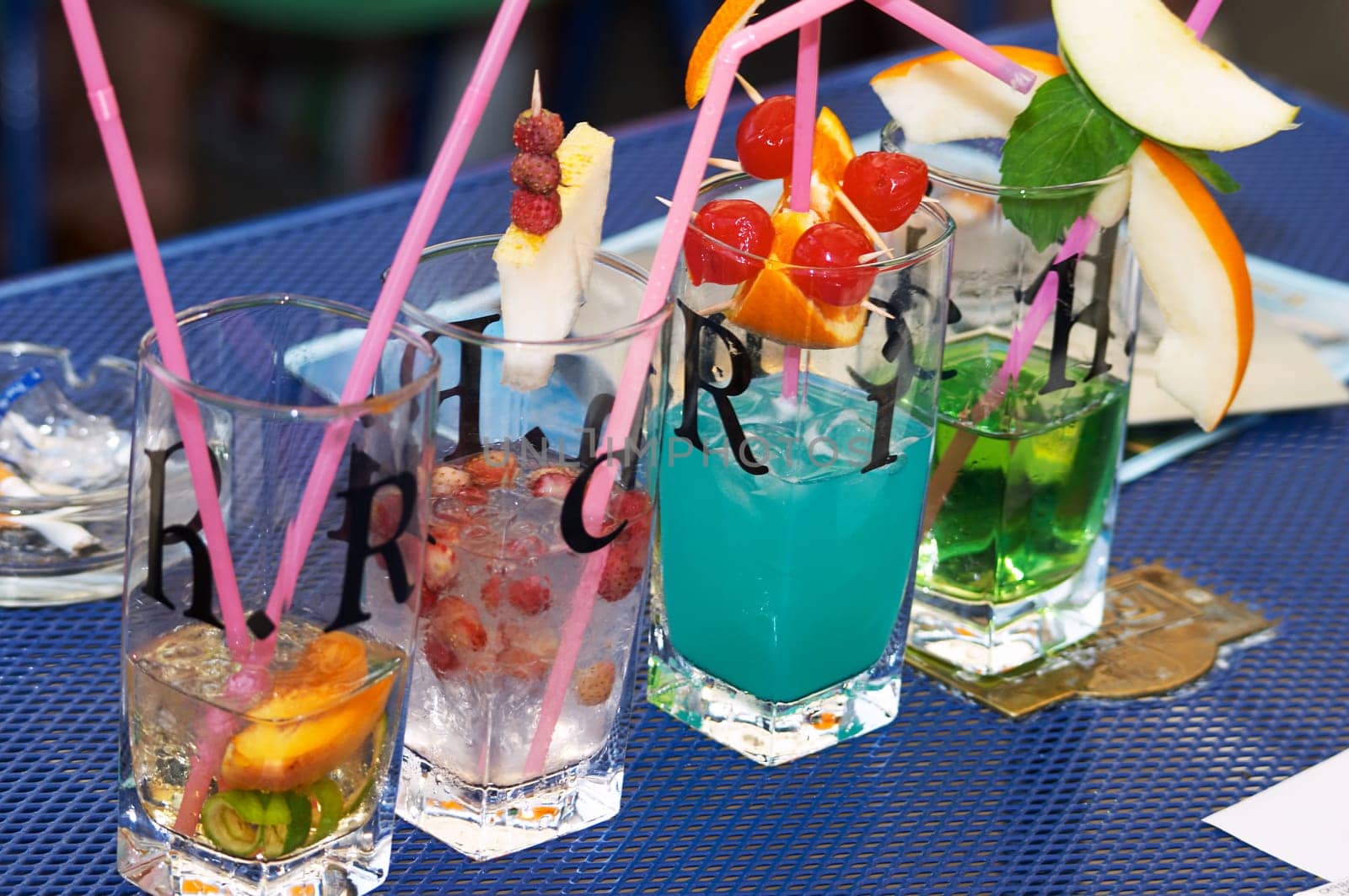 Barmen contest. After jury tasting. Novosibirsk. 16 July 2006