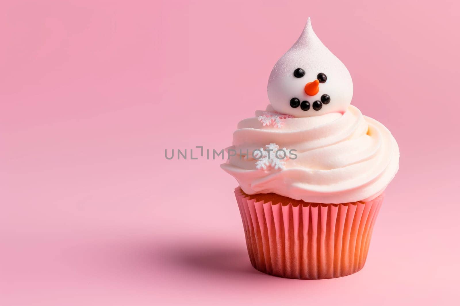 Christmas cupcake with decoration in the form of a snowman by Spirina