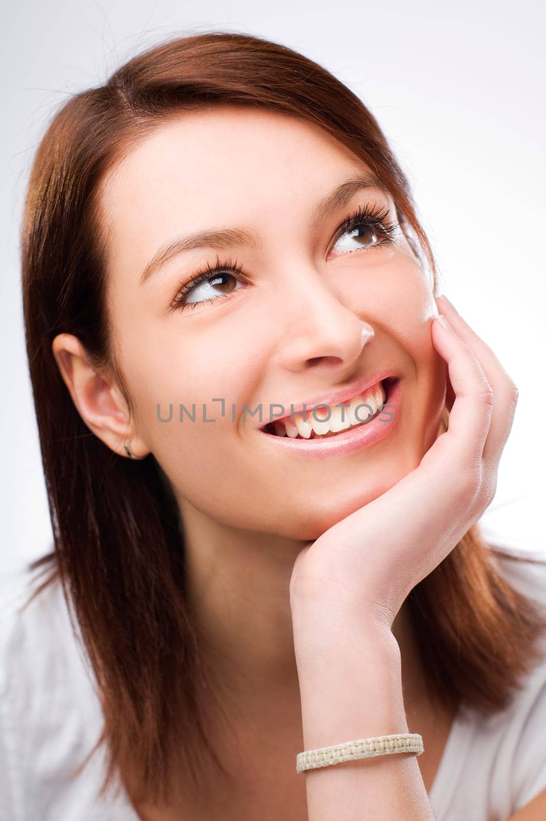 Young brunette woman portrait close up shoot