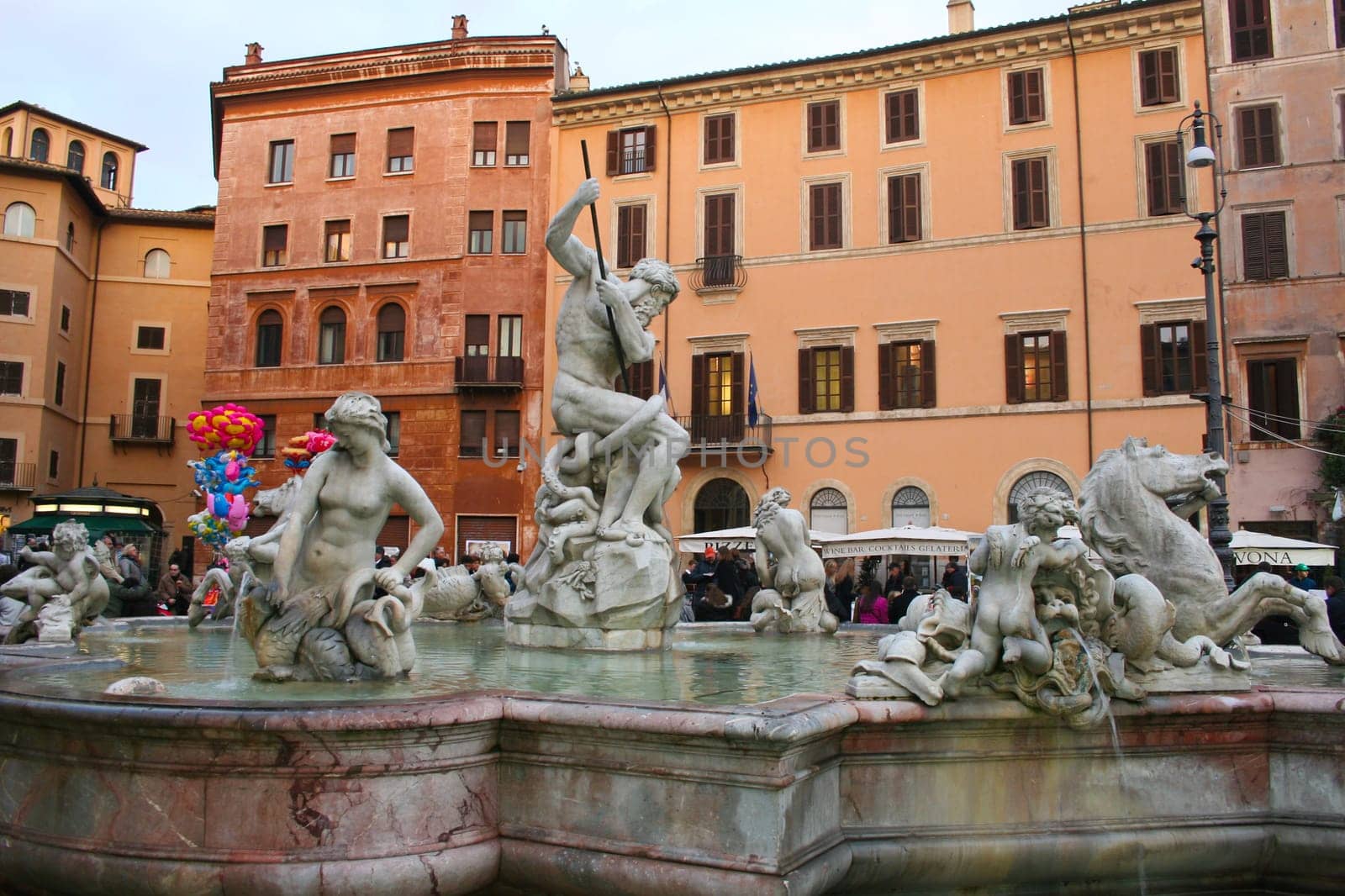 fountain in rome Italy
