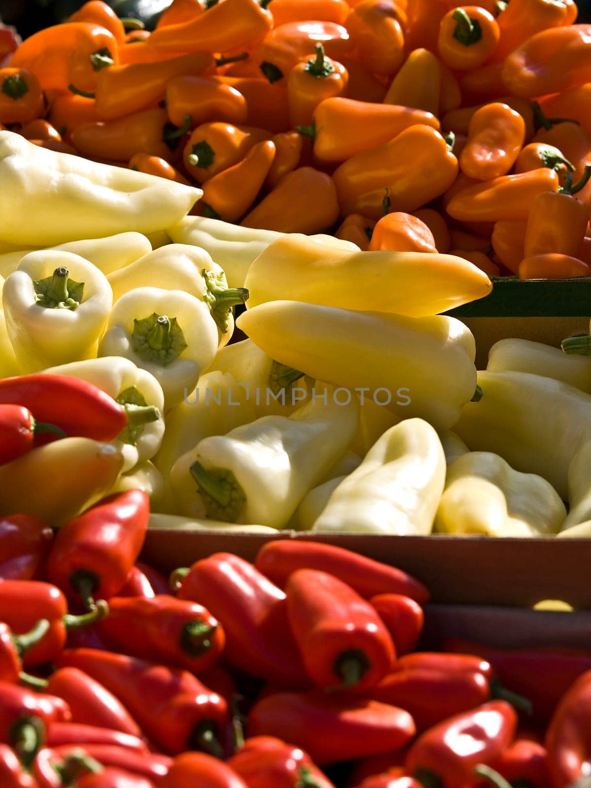 chili pappers on the open market