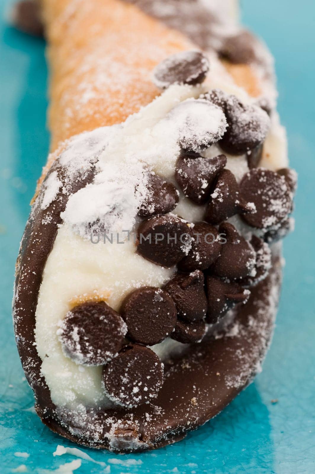 Chocolate Chip Cannoli