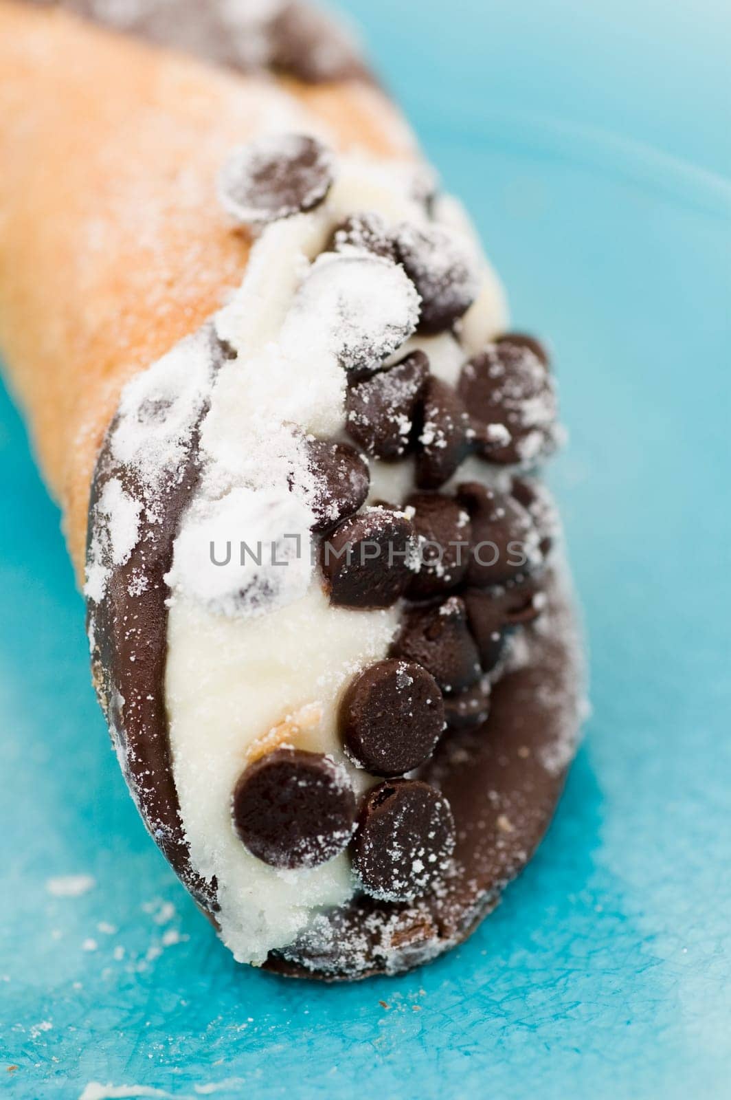 Chocolate Chip Cannoli