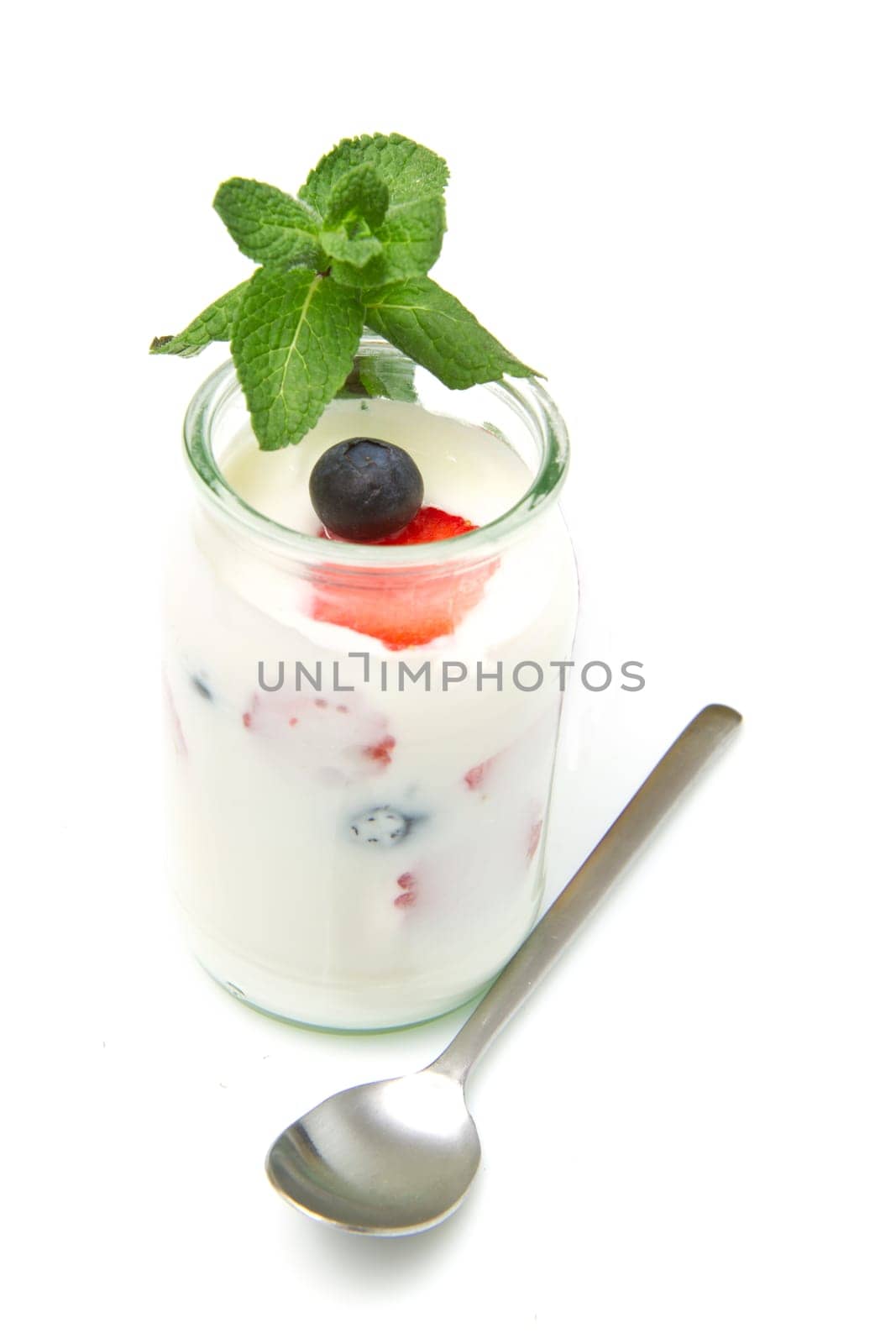 Yogurt with berries