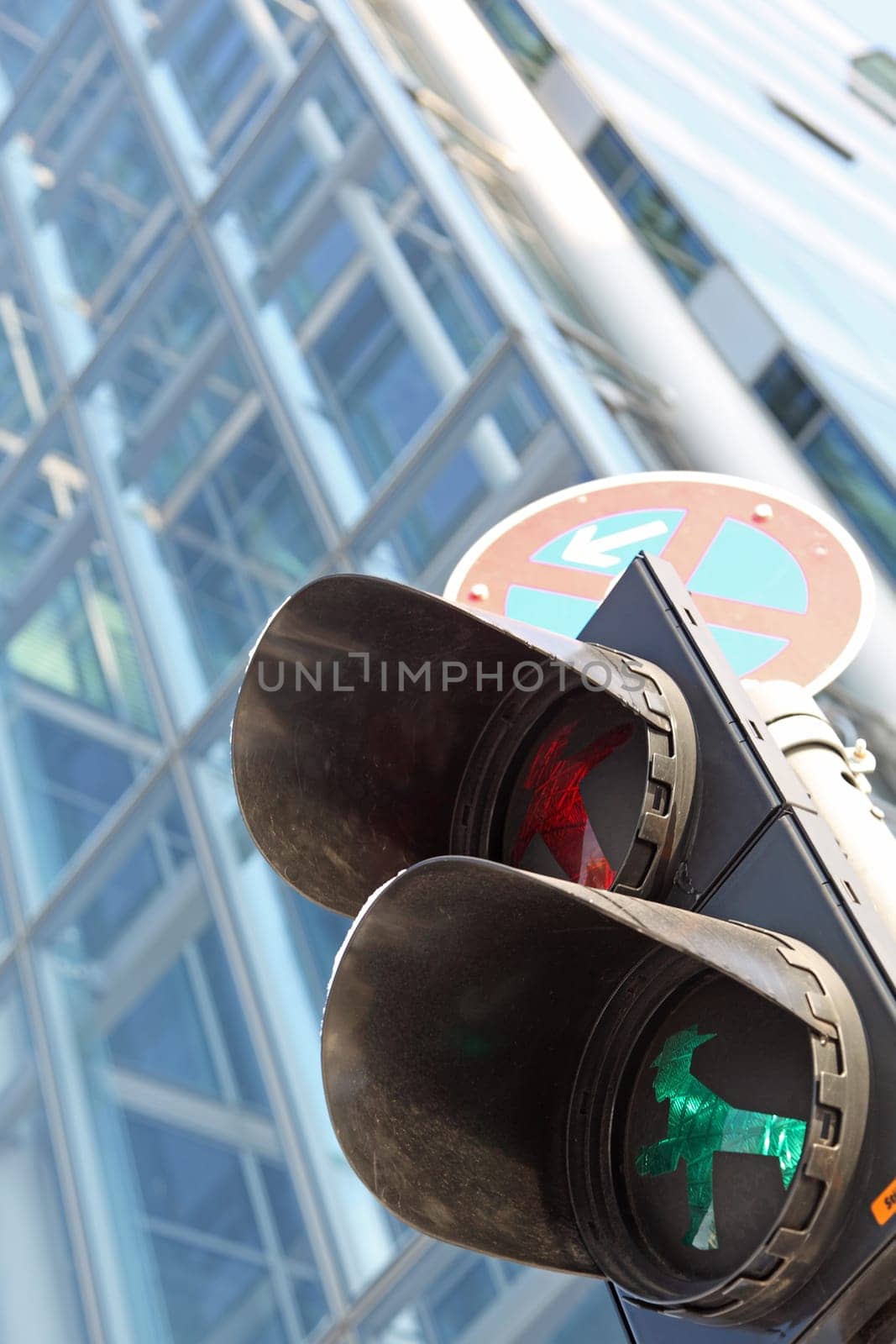 Pedestrian traffic lights