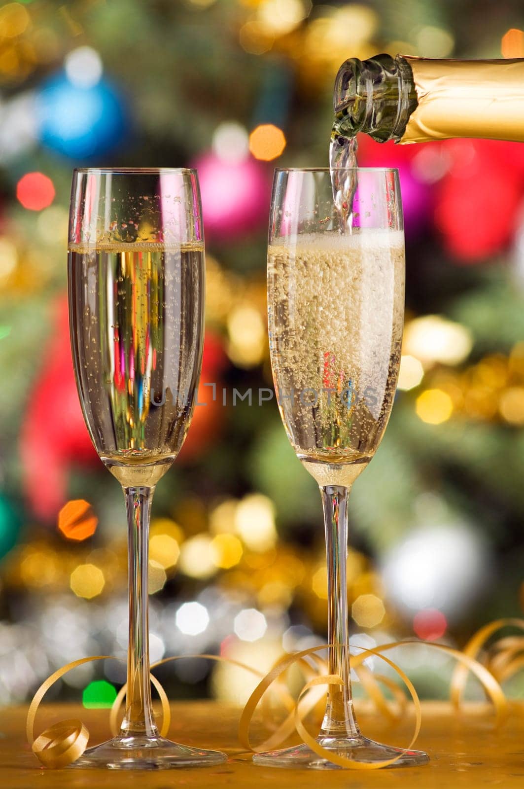 two glasses of champagne close up shoot