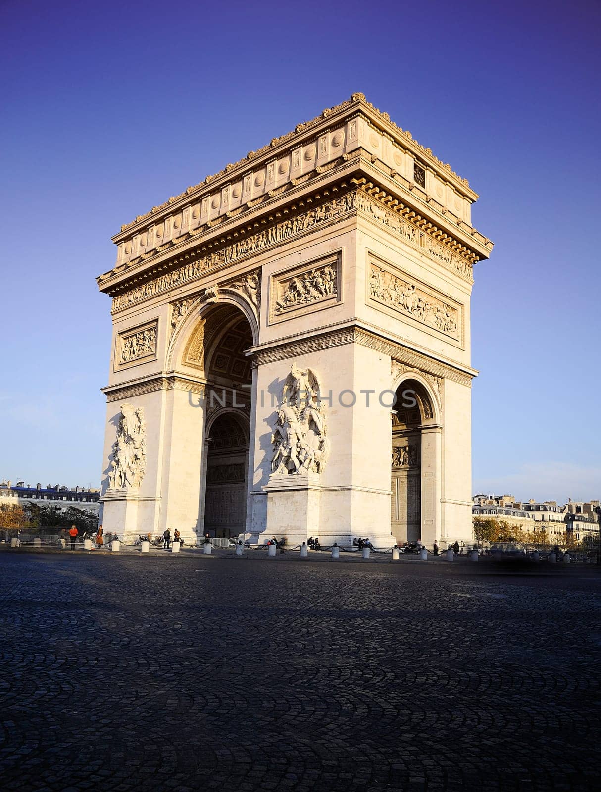 Arch of Triumph on the Charles De Gaulle square. Paris, France