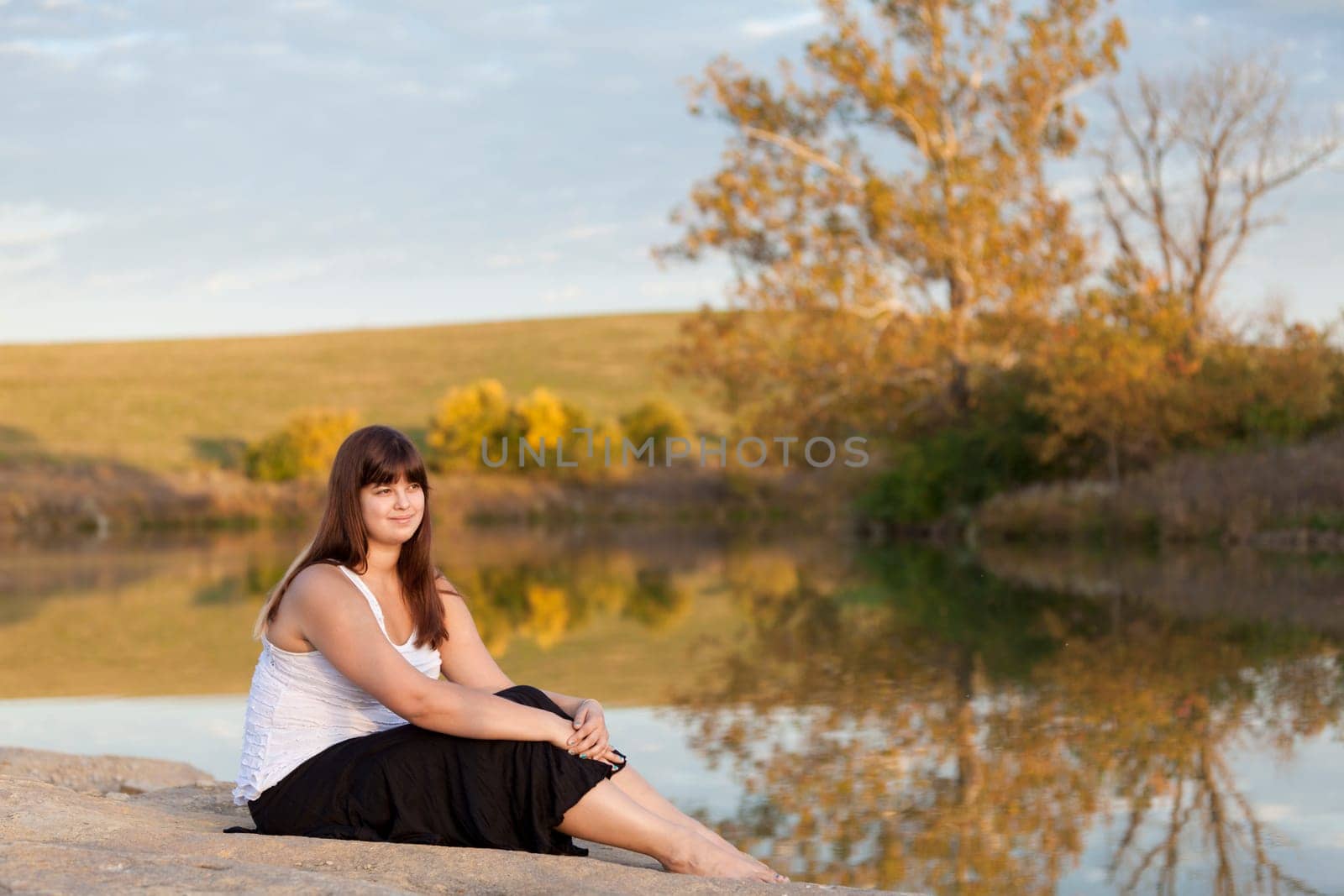 Outdoors portrait of a beautiful young lady