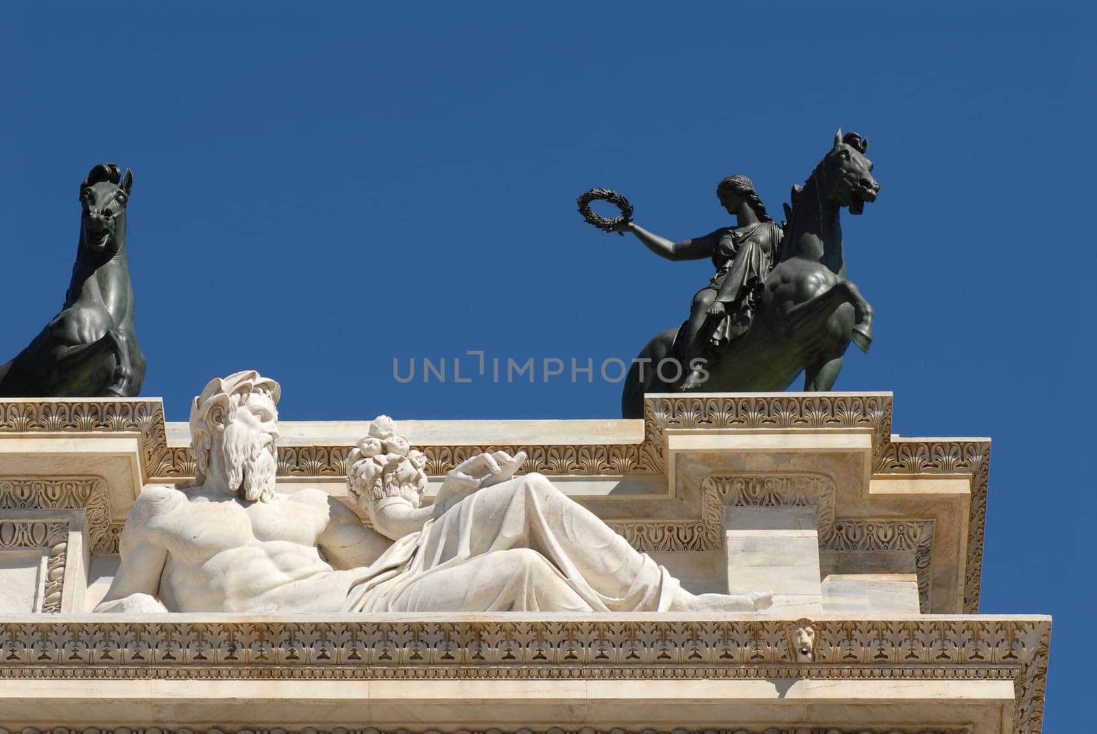 Milan, detail Arco della Pace