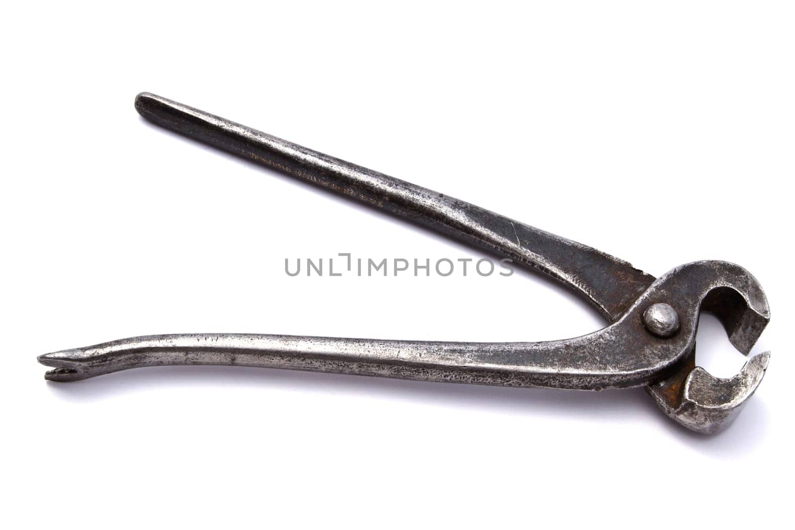 Old cutting pliers