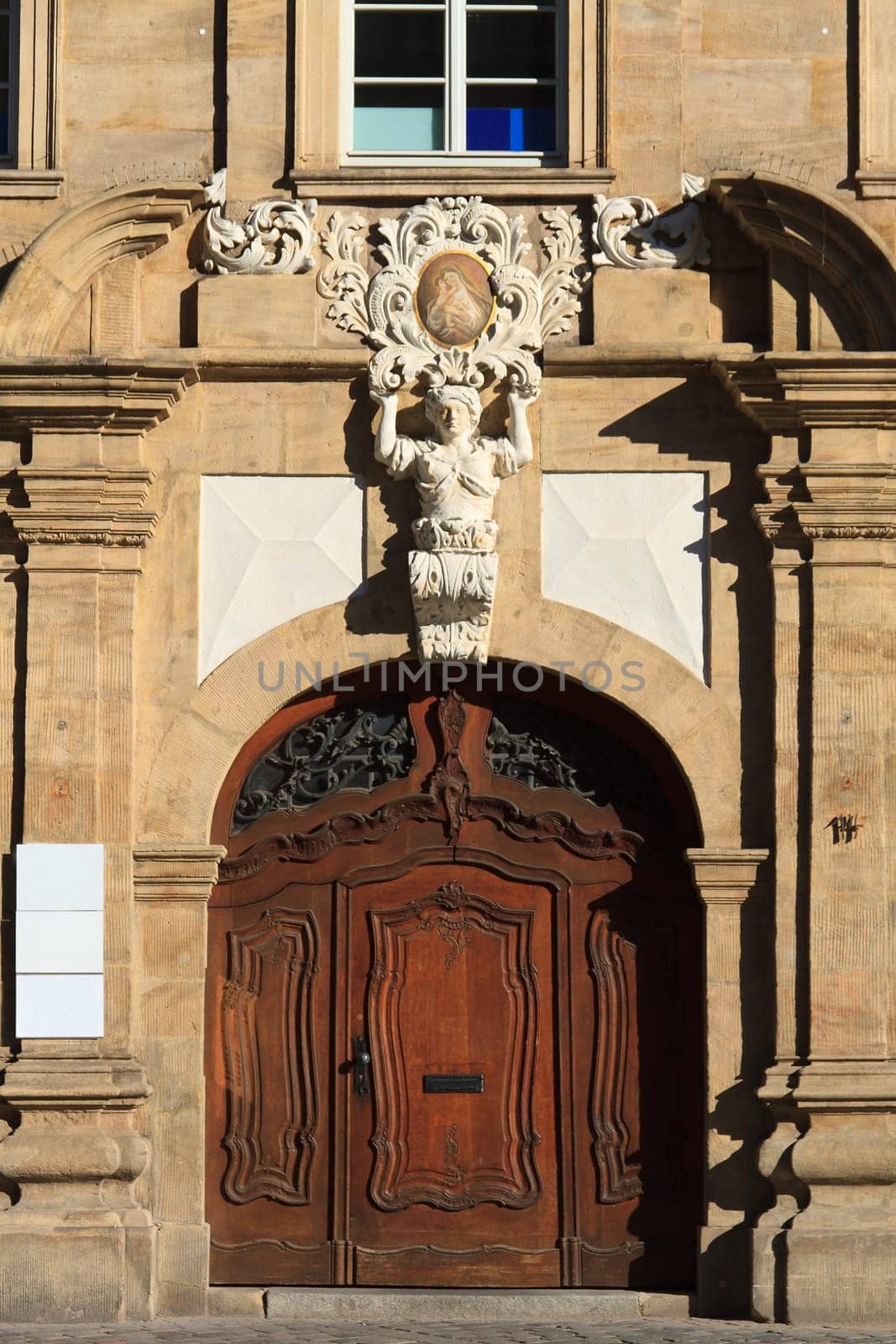 Gate