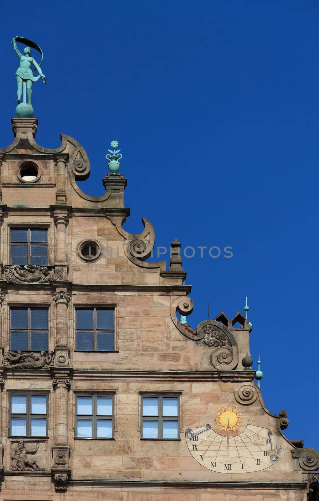 Sundial Fembohaus