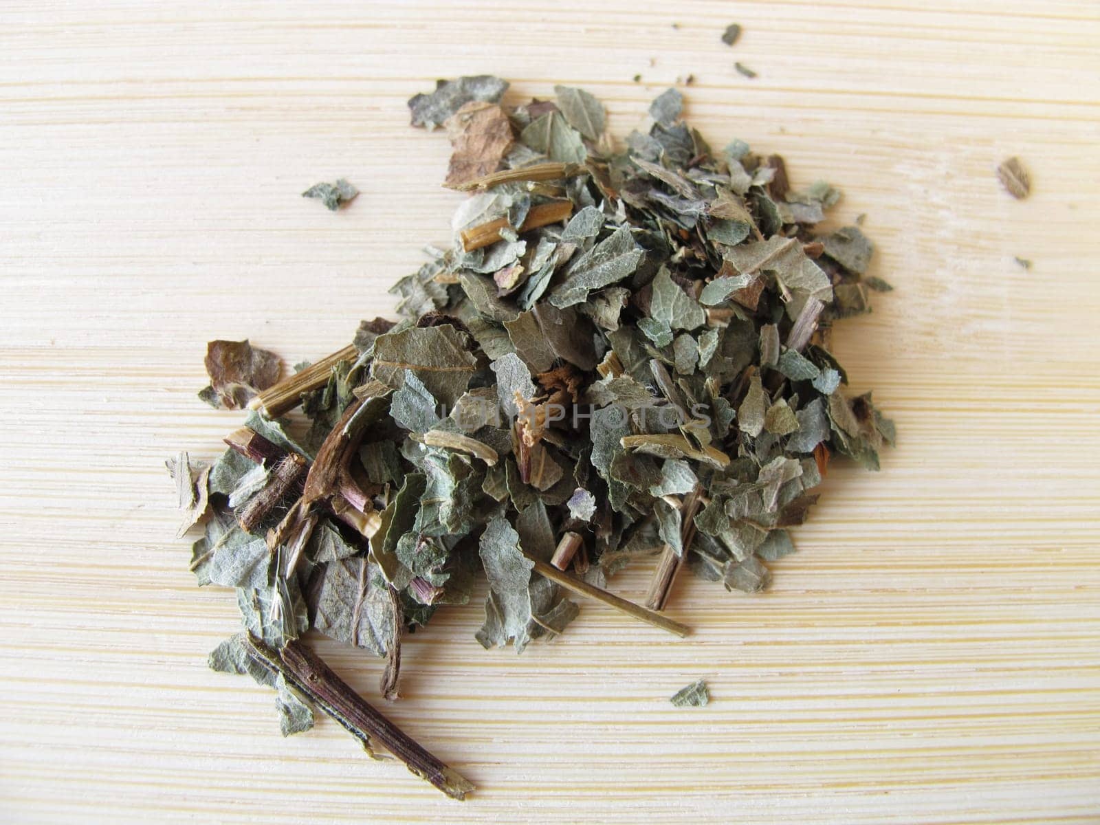 Strawberry leaves,Fragariae folium