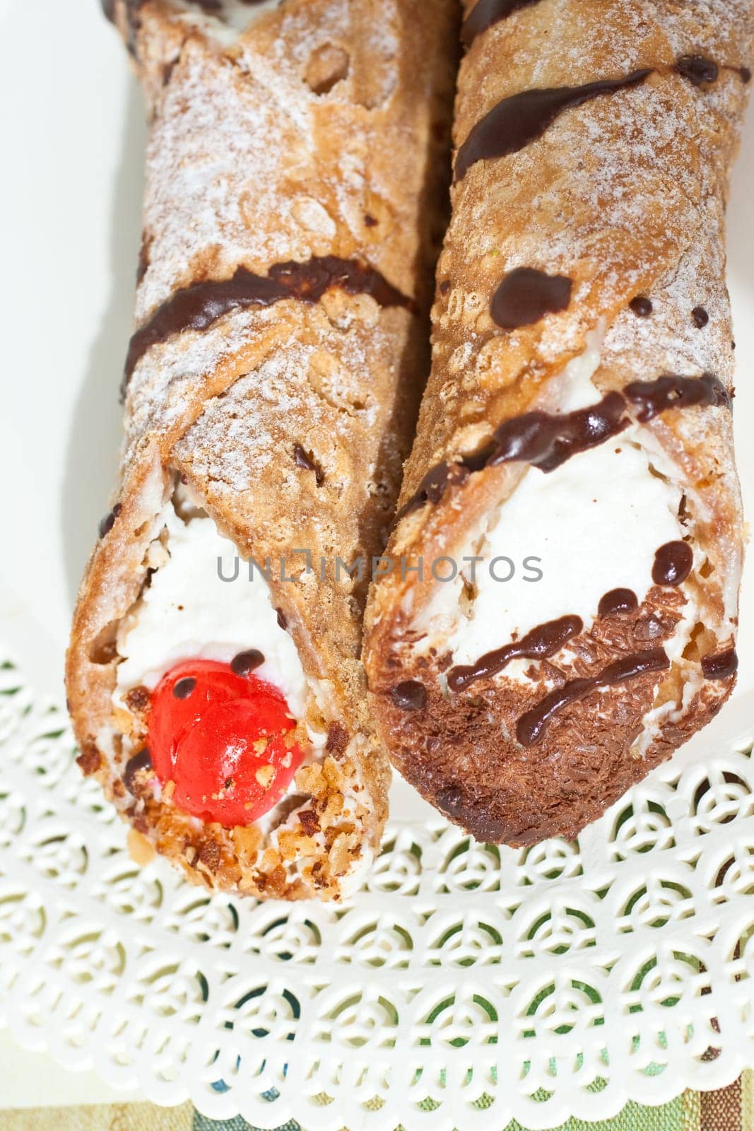 Cannoli siciliani - Sicilian pastry on a dish