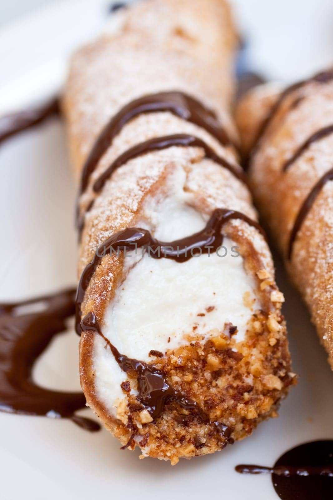 Cannoli siciliani - Sicilian pastry on a dish