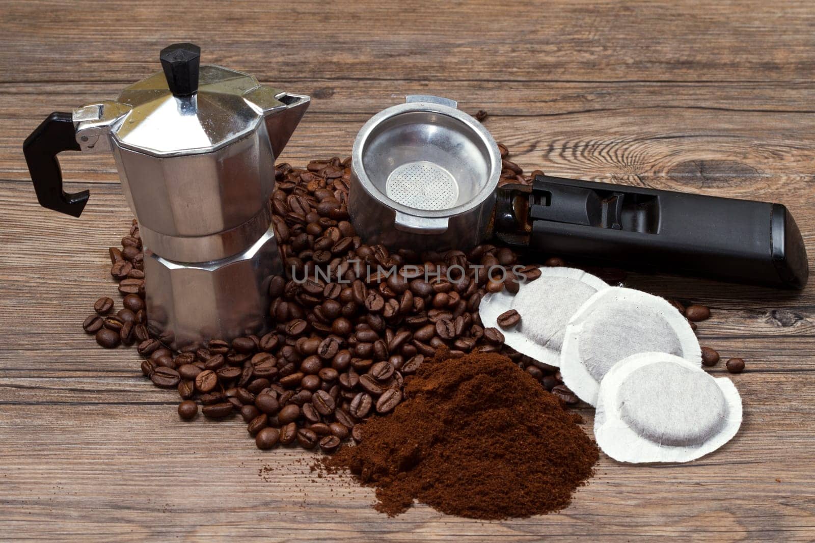coffee maker with different type of coffee