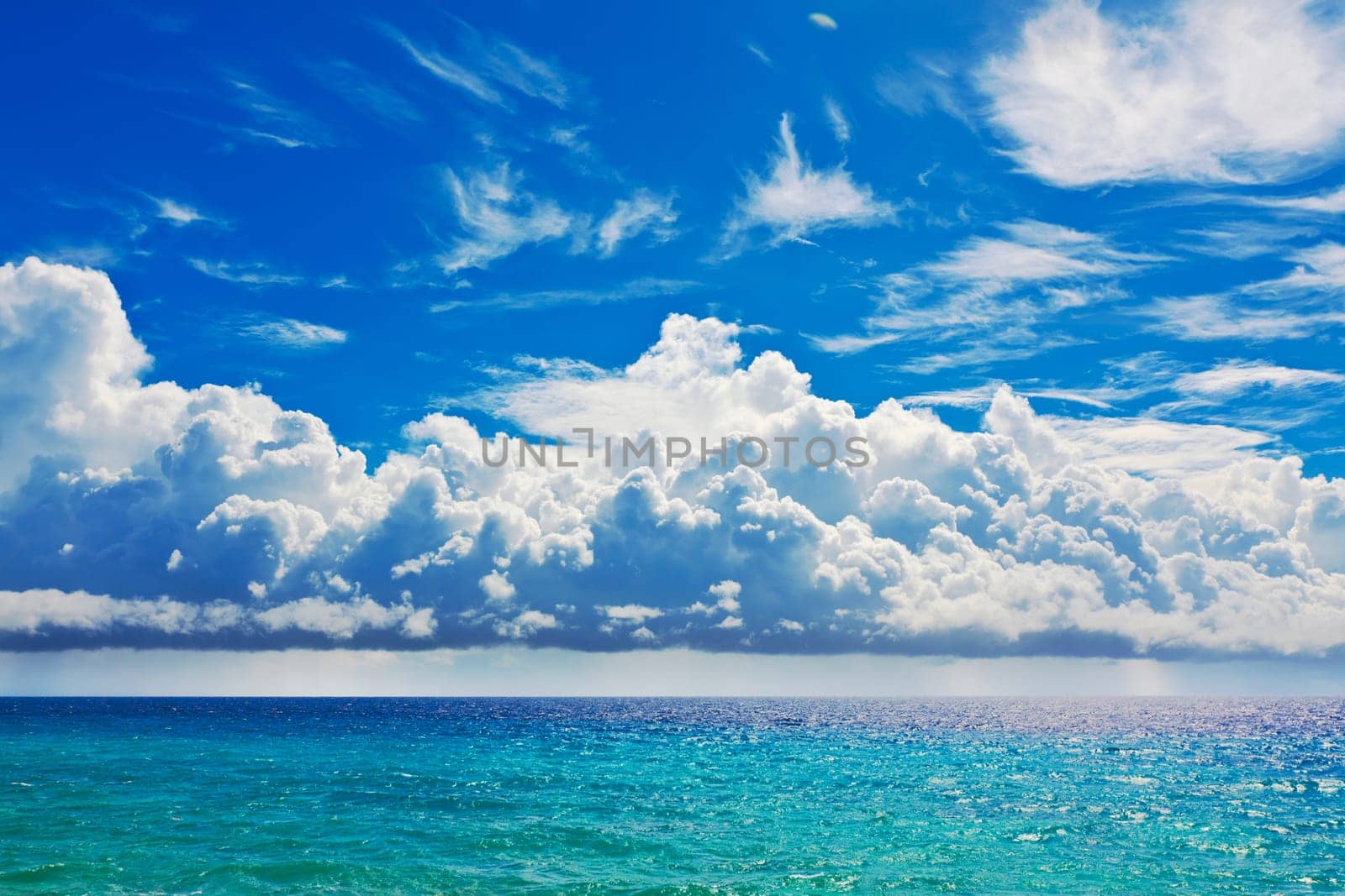 Beautiful view of the clouds over the sea