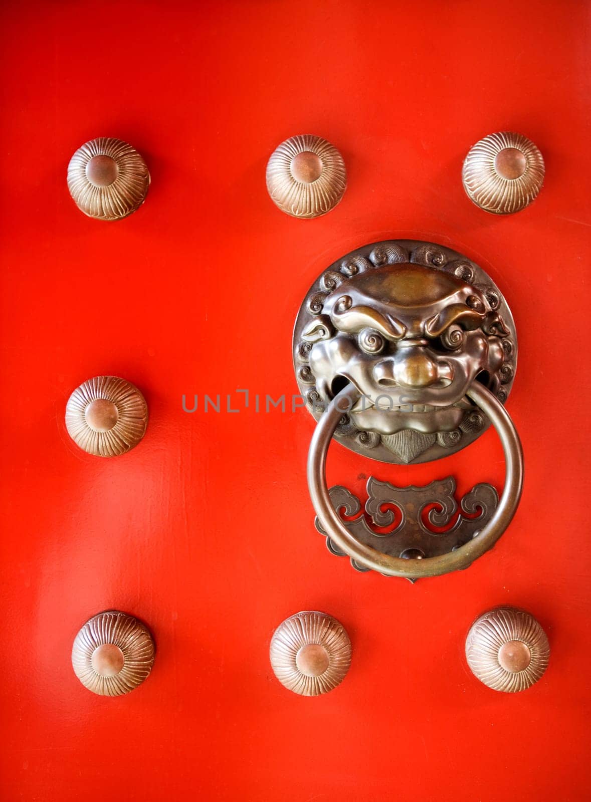 A dragon on a buddhist temple door
