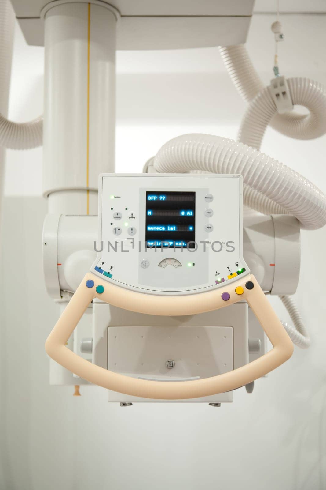 A vertical detail of an x-ray machine in a hospital