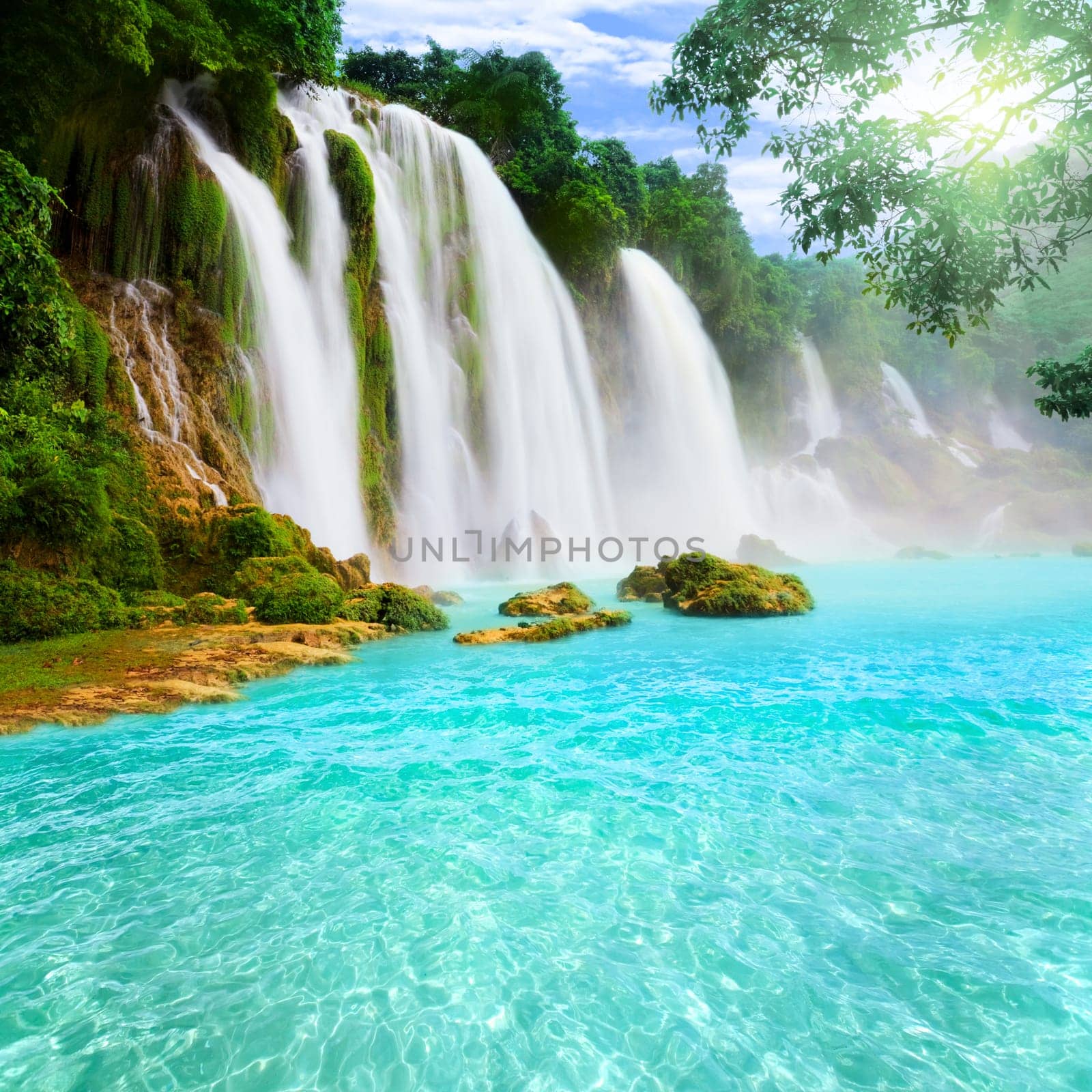 Detian or Ban Gioc waterfall along Vietnamese and Chinese board.