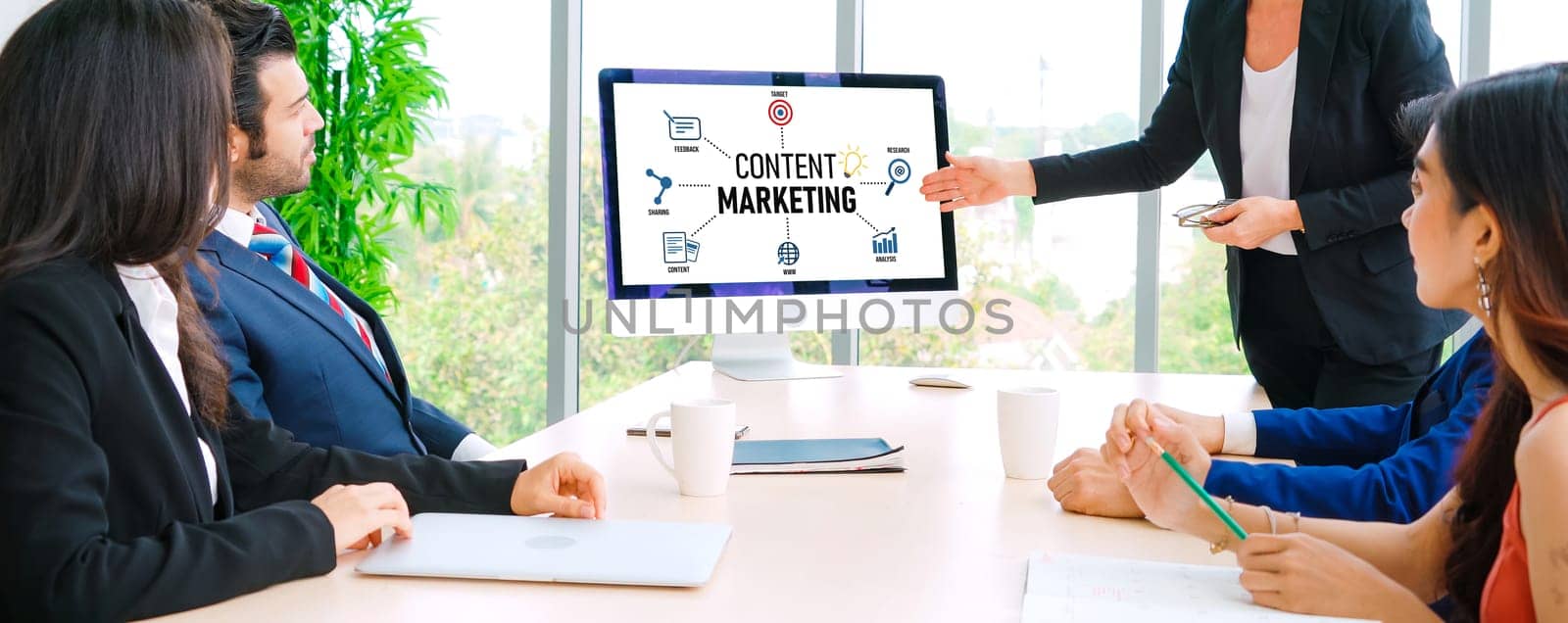 Content marketing for modish online business and e-commerce by biancoblue