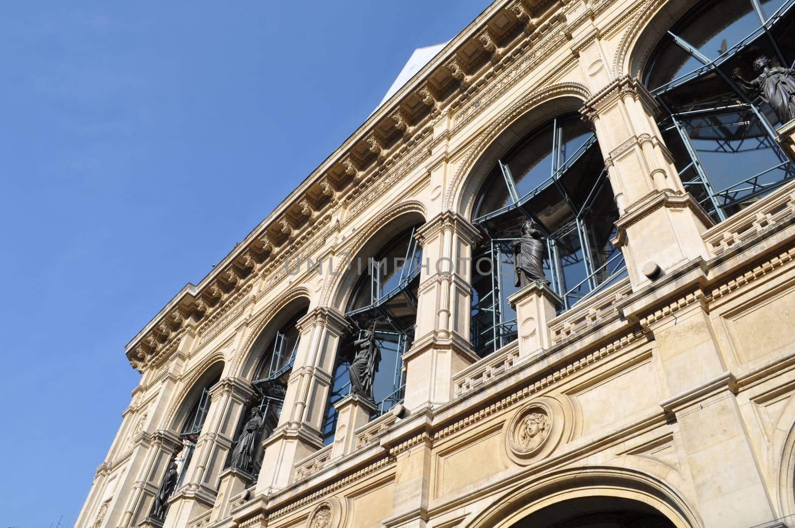The Vienna State Opera is an opera house вЂ“ and opera company вЂ“ with a history dating back to the mid-19th century