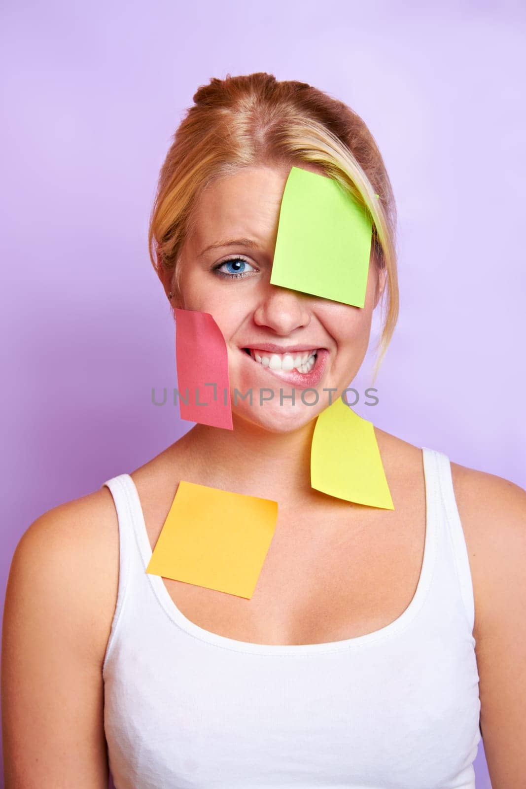Portrait of a pretty young woman with notes
