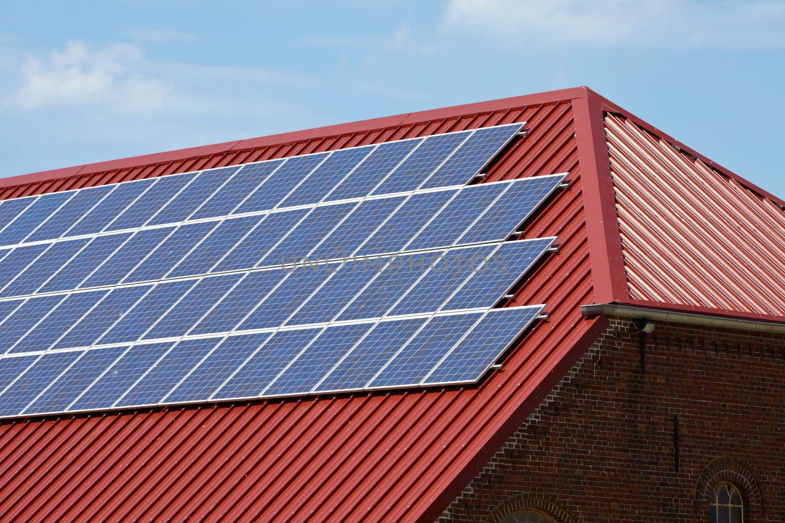 Photovoltaic system mounted on the roof of a farm
