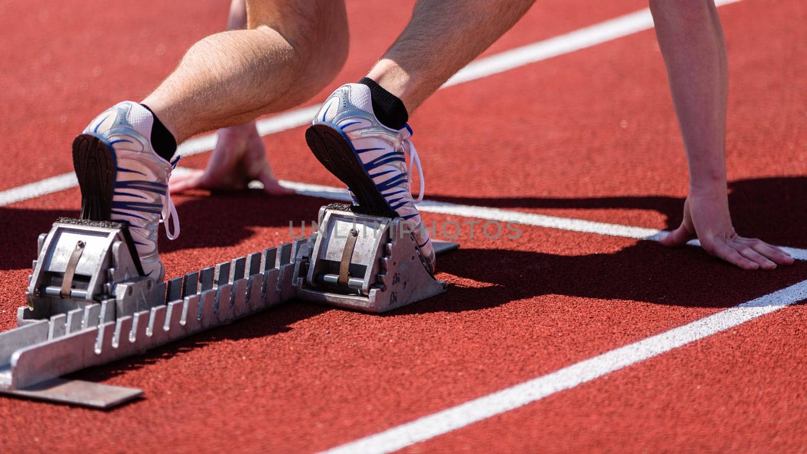 Sprint start in athletics