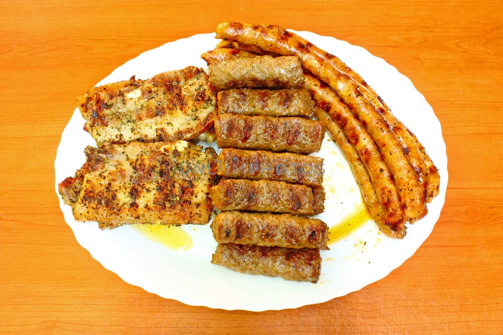 Fresh baked meat from the grill, ready for eating